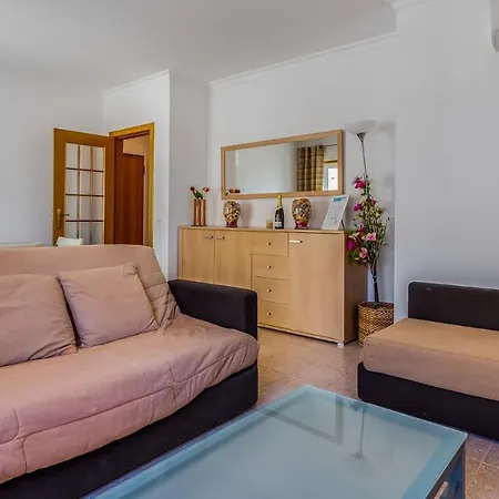 Bright 2bdr W/ Balcony By Lovelystay Apartment Portimao